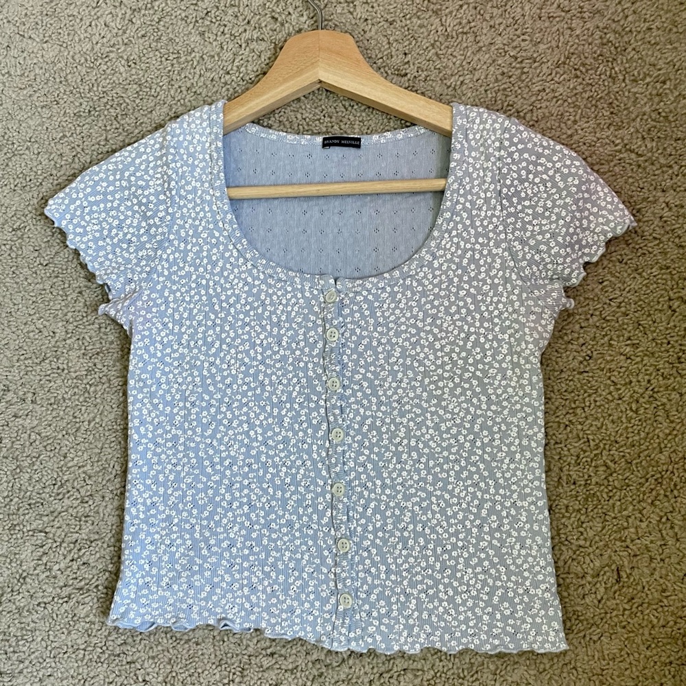 brandy melville zelly top blue floral (one size)